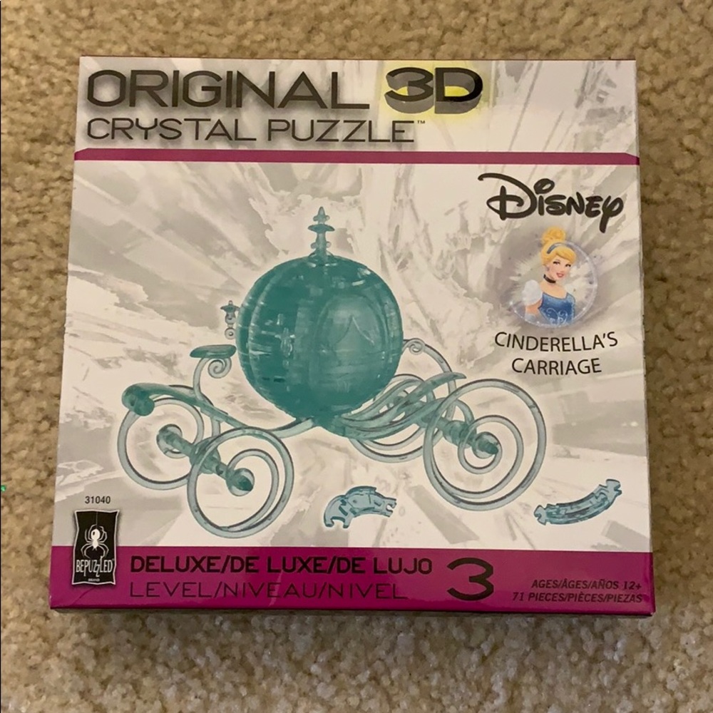 Cinderella's Carriage 3D Crystal Puzzle.